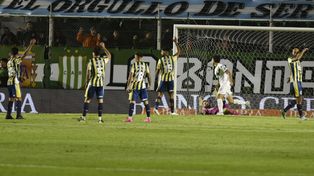 Central mostró su peor cara frente a Banfield, uno de los peores de la liga
