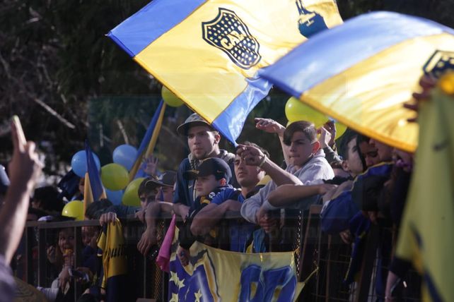Video: Una multitud recibió a Boca en el Parque Urquiza