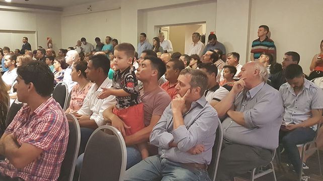 Una gran concurrencia en el presentación en el hotel Maran.&nbsp;