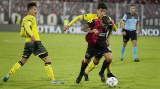 Ever Banega estará en la formación titular de Newells, que cerrará el semestre en el Coloso.