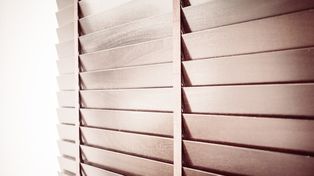Las persianas de madera: una solución perfecta para exterior e interior
