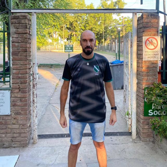 El entrenador de Mercadito. Juan Cruz Morante volvió a Social Lux y el domingo enfrentará al Defe.  