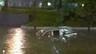 Murió al quedar en medio de una tormenta y ser arrastrado hacia un desagüe en Tucumán