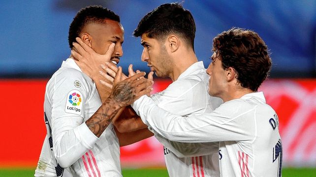 Real Madrid recibe a Sevilla en procura de mantenerse en la punta de la Liga española.&nbsp;