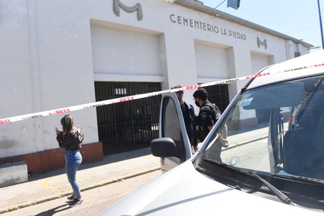 Feroz balacera a la salida de un entierro en La Piedad: un joven herido gravísimo