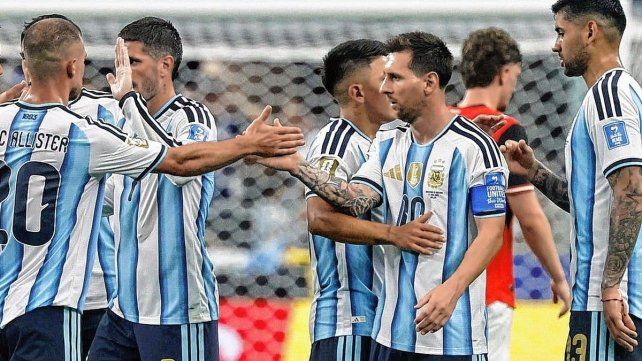 Argentina venció a Austria y Messi volvió a ser la gran figura del equipo.