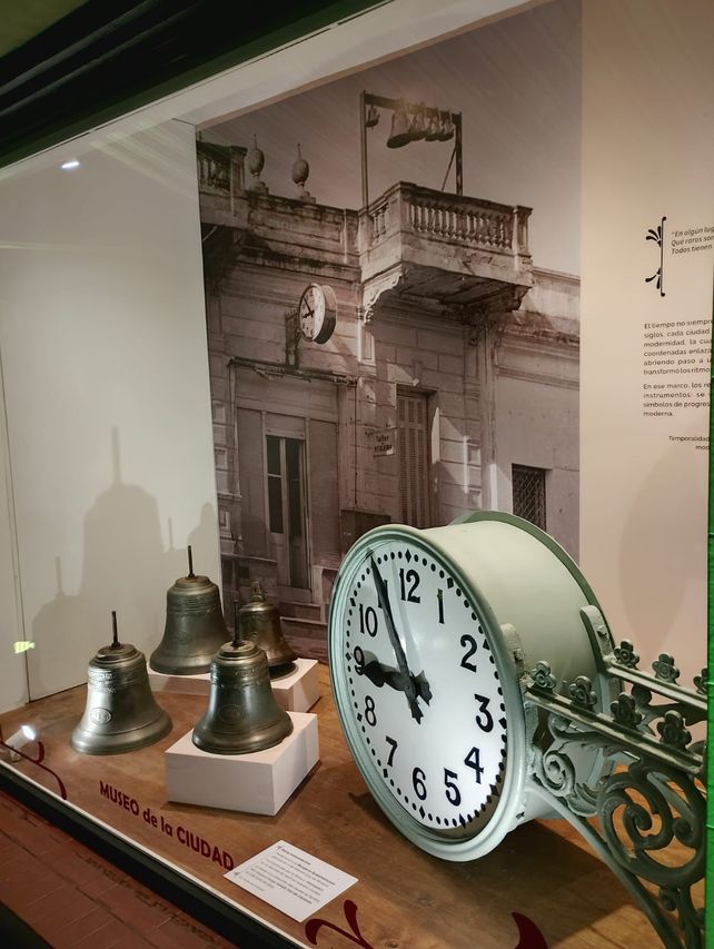 El Museo de la Ciudad exhibe el reloj y las campanas en Dorrego y Riobamba 