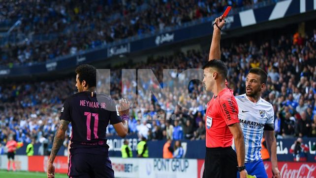 Todo mal. El brasileño recibiría una dura sanción que le impida jugar contra Real Madrid.
