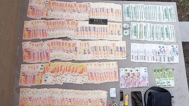 Un hombre de 39 años fue detenido en Córdoba. Es el presunto autor de varios robos en el barrio Santa Cándida de Paraná. Investigan si hubo entregador&nbsp; 