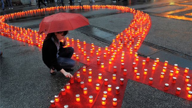 Gays bajo tratamiento no transmitieron el virus HIV a sus parejas