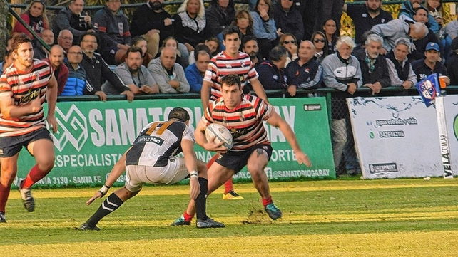 Un atractivo partido jugaron en Sauce Viejo