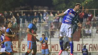 Las fotos del nuevo capítulo de la pesadilla Decana
