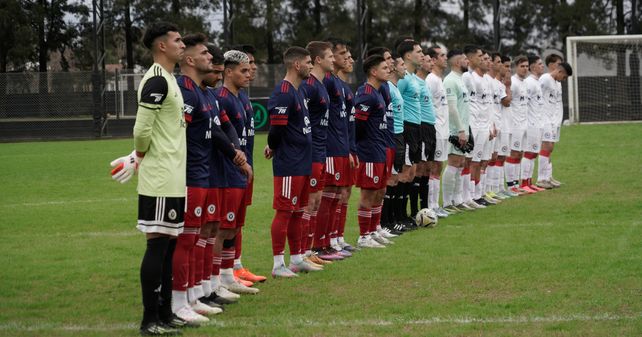 Enfrentados. Leones FC y Central Córdoba vienen de jugar por la 21ª fecha de la Primera C, el Charrúa se quedó con el triunfo por 2 a 0 en Arroyo Seco.  