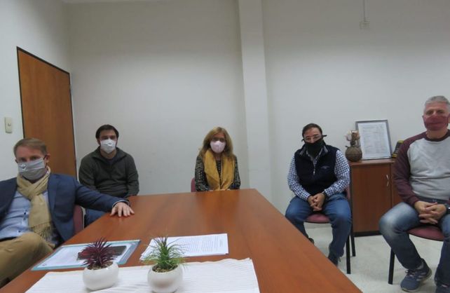 Giaccone recibi&oacute; en la sede de la cartera de deportes a los dirigentes del hockey.