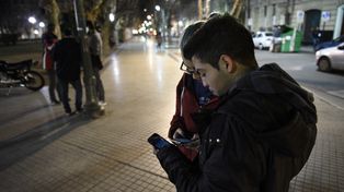 El desembarco de Pokémon Go agravó las infracciones de tránsito que cometen los peatones