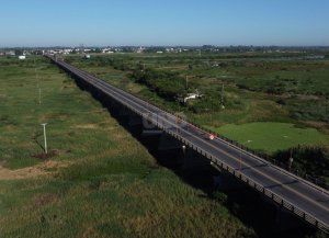 La difícil situación del dueño de la casa que debería expropiarse por el nuevo puente Santa Fe - Santo Tomé