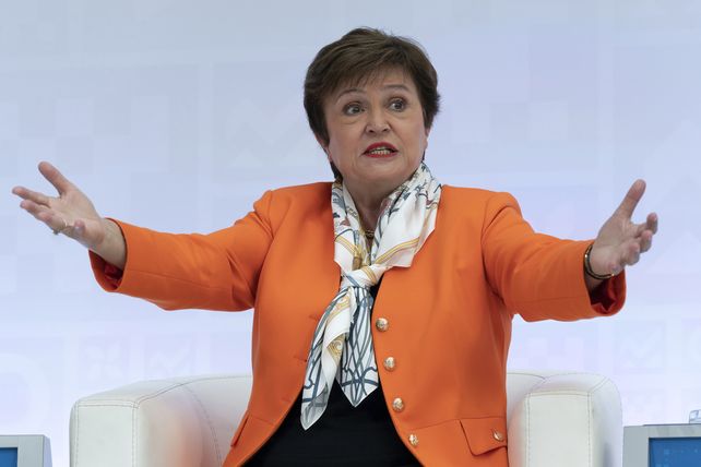 El organismo que conduce Kristalina Georgieva difundió su staff report.