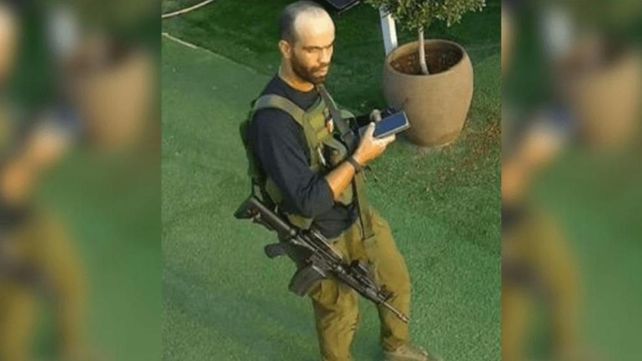 Ahmed Fozi Nazer Muhammad Wadia el 7 de octubre de 2023 cuando murieron 1.200 israelíes.