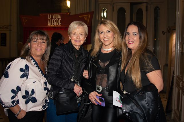 Verónica Santucho, Amalia Solina, Cecilia Tallarico y Andrea González