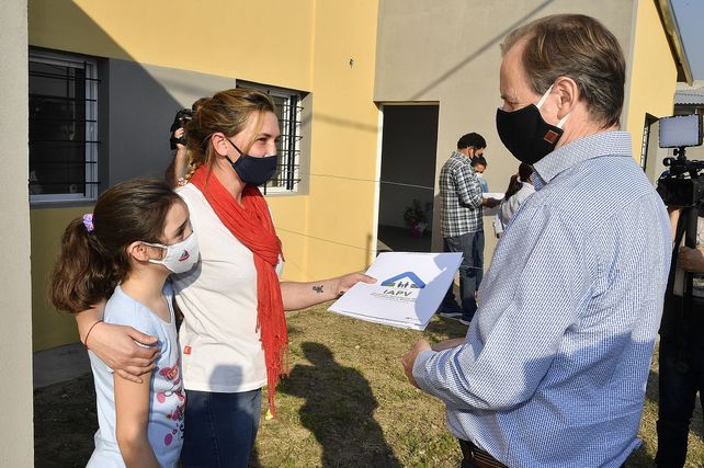 Se moviliza la economía con el programa de viviendas y saneamiento