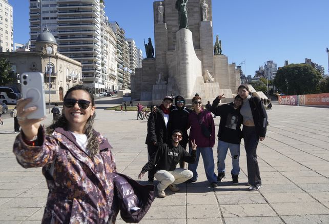 Día de la Bandera en Rosario. Desde el municipio dicen que la ocupación hotelera superó el 70 por ciento durante el fin de semana