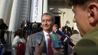 El convencional libertario Nicolás Mayoraz cuestiona al gobernador Maximiliano Pullaro