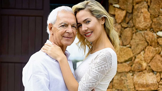 Uno de los seis empresarios más ricos de la Argentina fue padre con una modelo 44 años menor