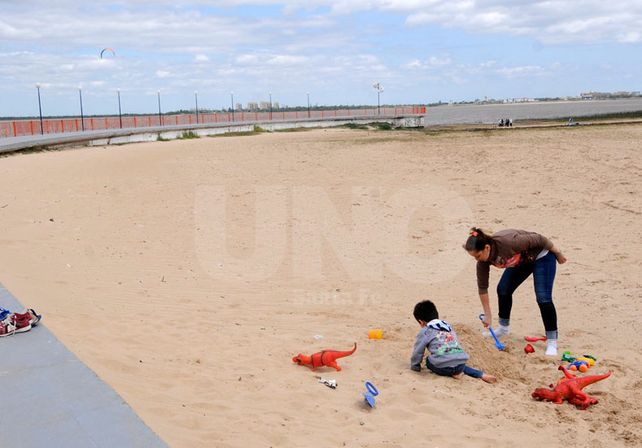 Los Espigones I y II son visitados a diario tanto por deportistas como por las familias. Foto: J. Baialardo