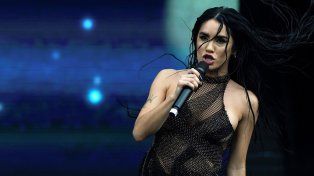 Lali Espósito apoyó la marcha universitaria por la educación pública