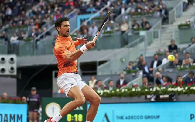 Djokovic venció a Tsitsipás y ganó por 10° vez el Australian Open