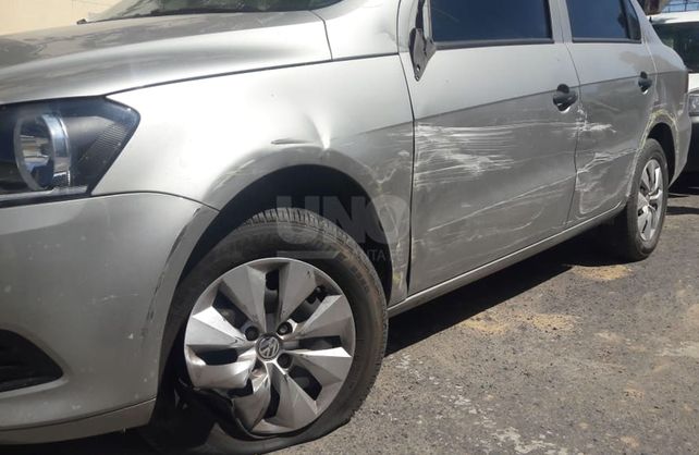 Un colectivo perdió el control por un desperfecto mecánico en San Jerónimo al 3500