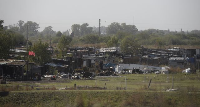 En el ingreso a la ciudad. Una postal que se evidencia a la vera de la autopista Rosario-Buenos Aires