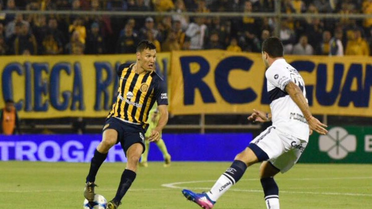 Seguí el minuto a minuto del Canalla y el Lobo platense en el Gigante ...
