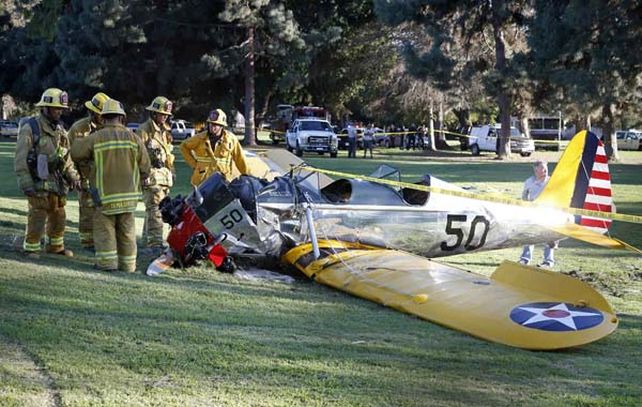 Harrison Ford no puede contra su pasión por volar. Ya sufrió varios accidentes.