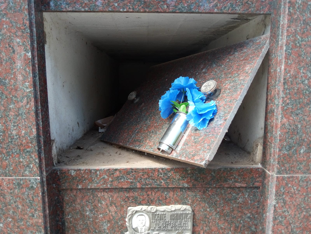 Sigue el misterio en torno a la desaparición de un ataúd del cementerio comunal de Chovet. Conmoción en la localidad.