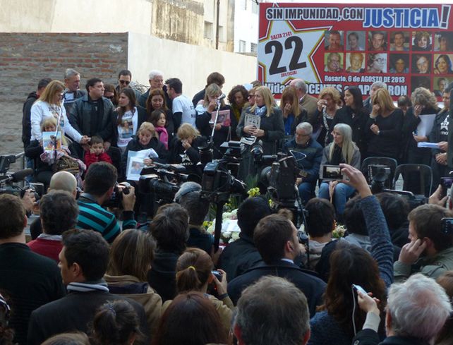 Con un conmovedor acto, Rosario conmemoró el primer aniversario de la explosión