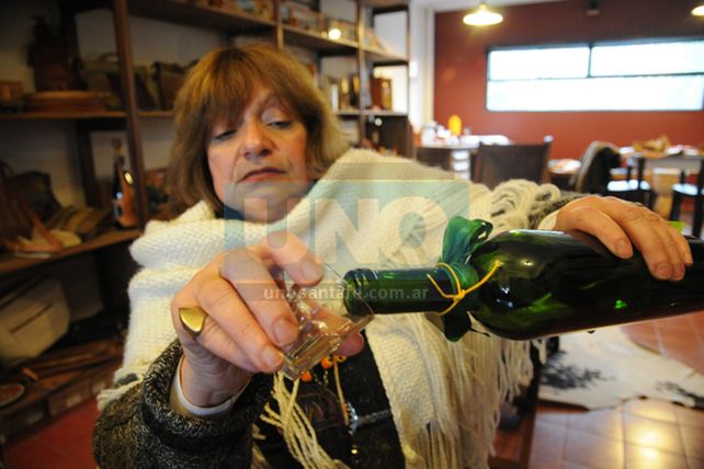 Caña con ruda, en ayunas, una tradición de cada 1 de agosto