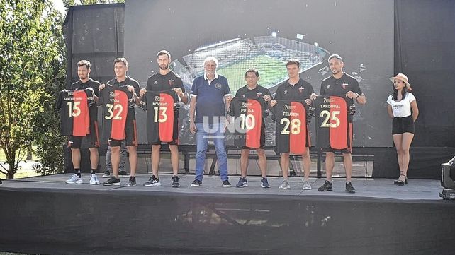 Colón presentó a sus incorporaciones para afrontar las competencias de 2022.