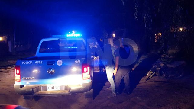 Detuvieron a un menor armado que le robó la moto a una mujer