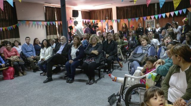 La Escuela Hospitalaria del Alassia festejó 30 años de enseñanza