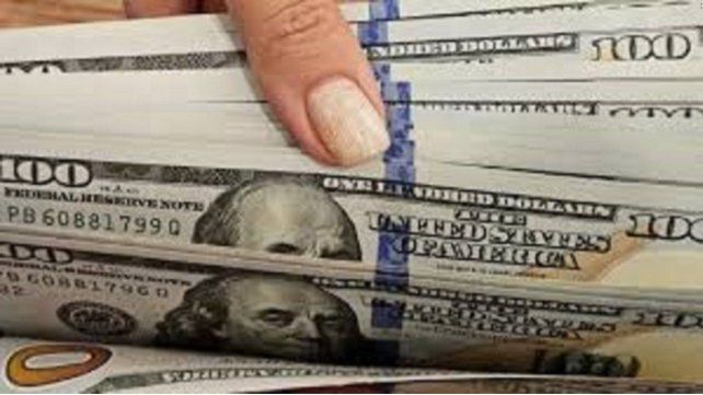 El dólar oficial marcó nuevo récord: cuánto cotizó este martes.