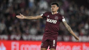Walter Bou es la carta de ataque principal de Lanús, que visitará a Newells este sábado en el Coloso.