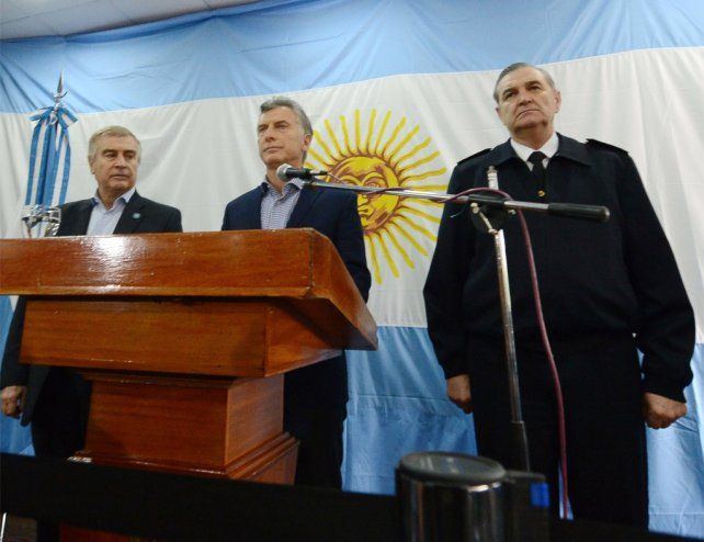 Analizan citar otra vez al ministro Aguad por la desaparición del submarino