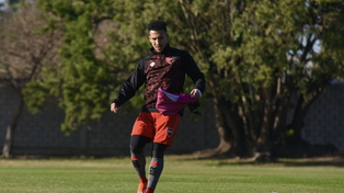 Fernando Cardozo convirtió el gol del triunfo de Newells en el amistoso frente a Defensa y Justicia.