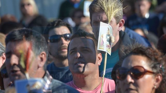 Una multitud veneró a San Cayetano