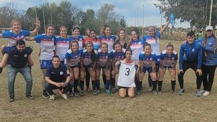 Ascendidas 2022. Nelvis Brassart, &nbsp;Erica Moderne, Silvia Oviedo, Carolina Scrinzi, Bianca Ippolito, Laura Navarro, Joana Ferragut, Rocío Ríos, Florencia De Lunardi, Sofía Trebino, Carla Spiaggi, Evelyn Pérez, Angelina Pecile, Giuliana Sodini, Belén Cavalleri y Lucila Schafli. DT: Victor Welsh, Pablo Lo Re (ayudante) y Teo Giovagnoli (preparador físico).&nbsp;