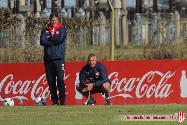 El técnico y su ayudante de campo