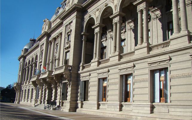 Economía dió a conocer el cronograma de pago de haberes a los agentes provinciales