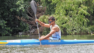 El olímpico santafesino, Rubén Rézola, consiguió tres medallas de oro en el Sudamericano de Canotaje.