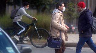 Un nuevo récord provincial de contagios y la ciudad sumó 90 casos